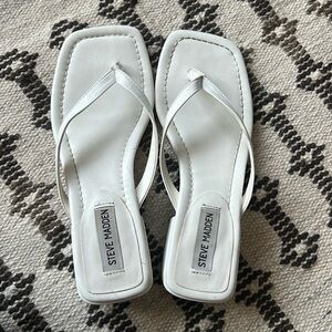 Steve Madden Kitten Heel Thong Sandal